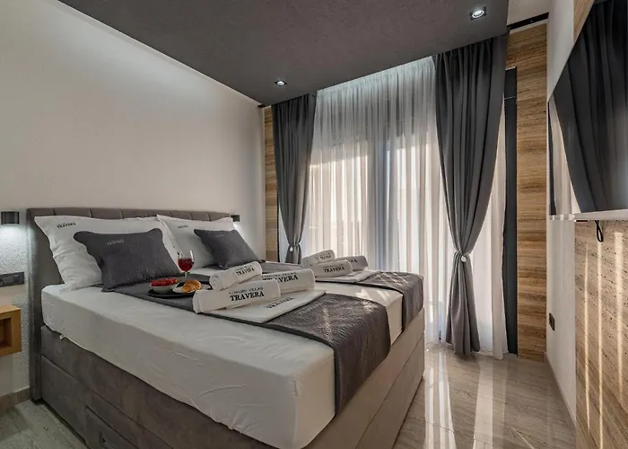 Дом отдыха 5 Bedroom Beautiful In