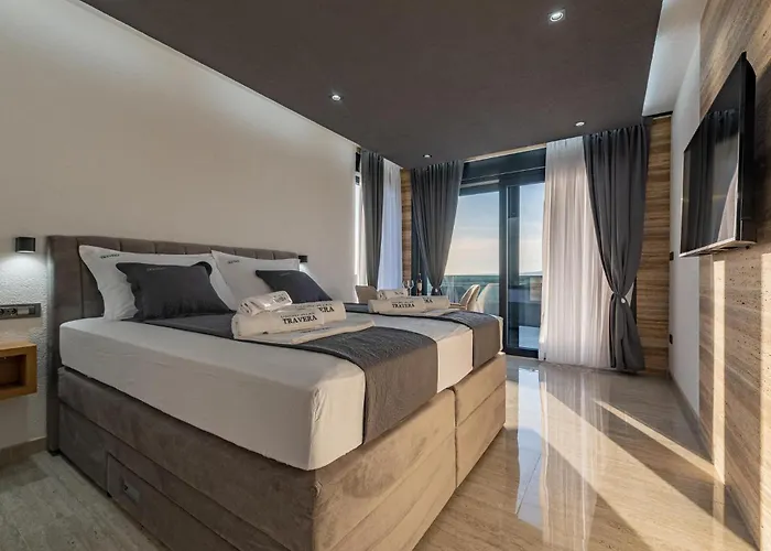 Дом отдыха 5 Bedroom Beautiful In